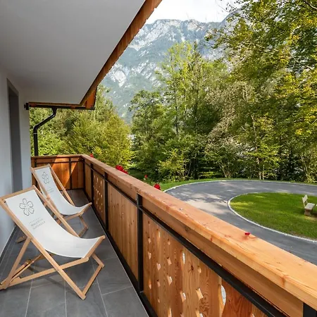 Goldhorn Kingdom Apartman *