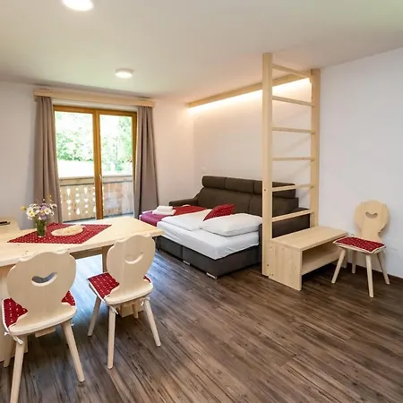 Goldhorn Kingdom Apartment