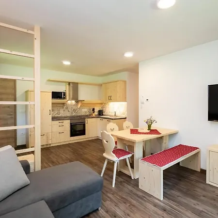 Goldhorn Kingdom Apartment