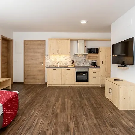 Goldhorn Kingdom Apartment *