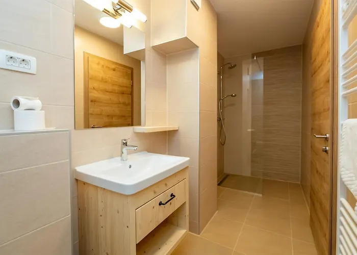 Goldhorn Kingdom * Bohinj